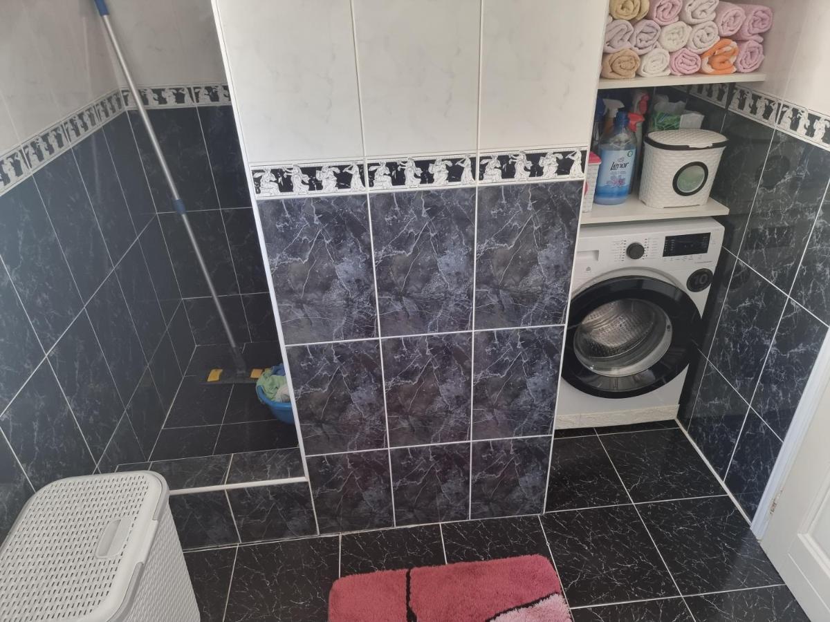 Apartmani Mina Бар Екстериор снимка
