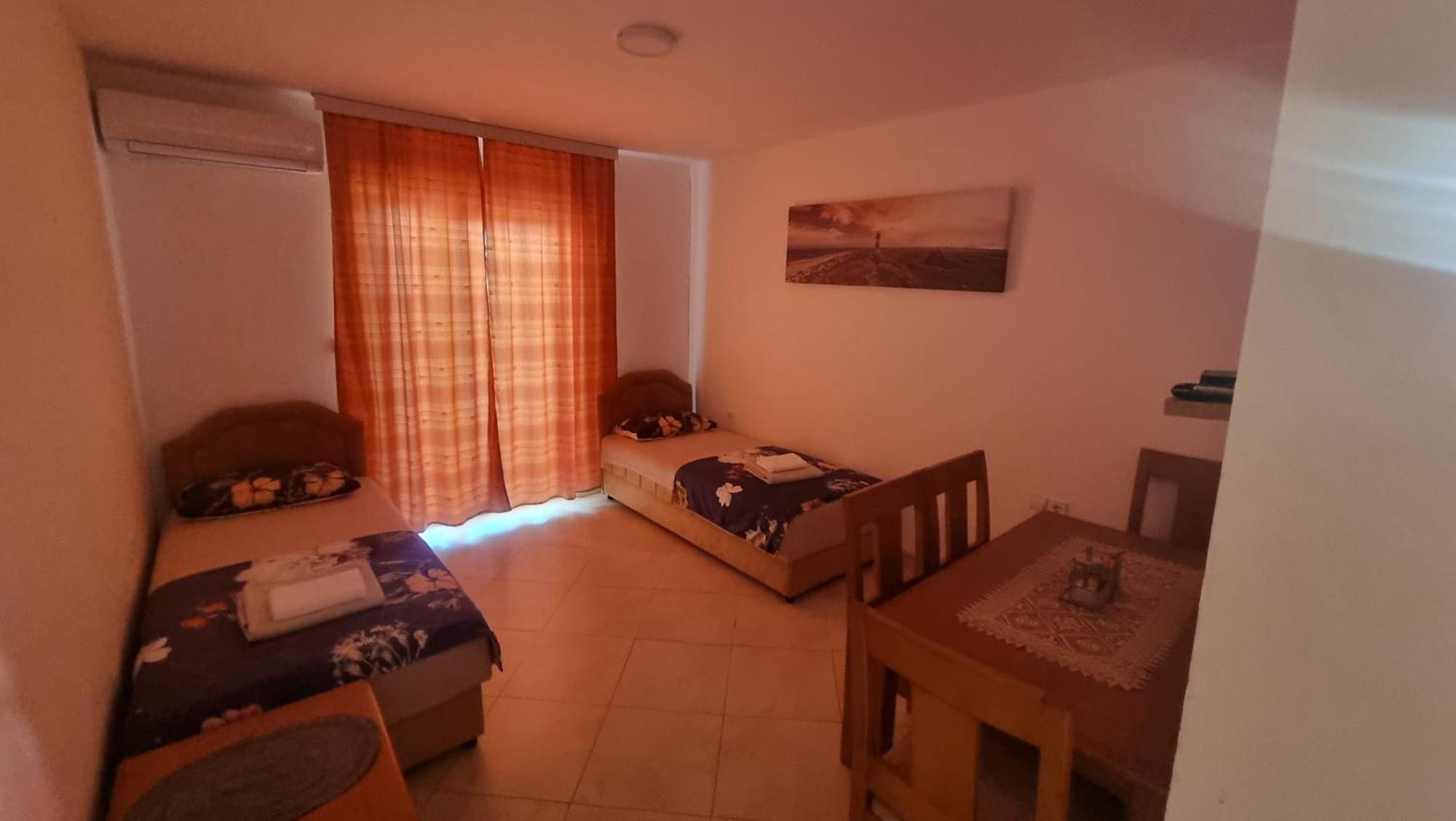Apartmani Mina Бар Екстериор снимка